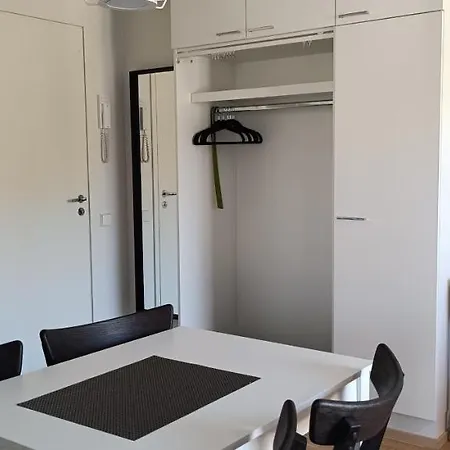 Apartamento Kodikas Huoneisto, Oma Sauna, Ilmainen Pysaekoeinti