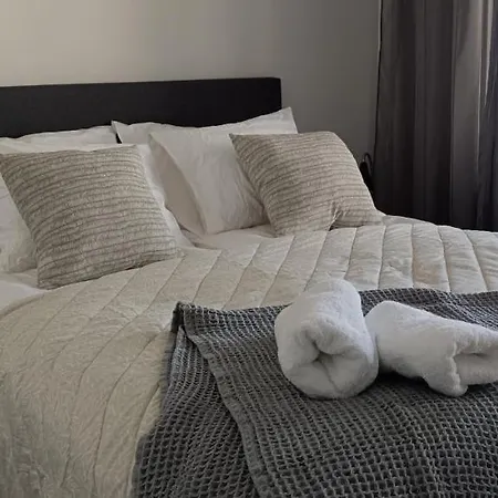 Apartamento Kodikas Huoneisto, Oma Sauna, Ilmainen Pysaekoeinti *